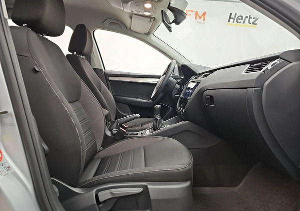 Skoda Octavia cena 63500 przebieg: 102129, rok produkcji 2019 z Milanówek małe 352